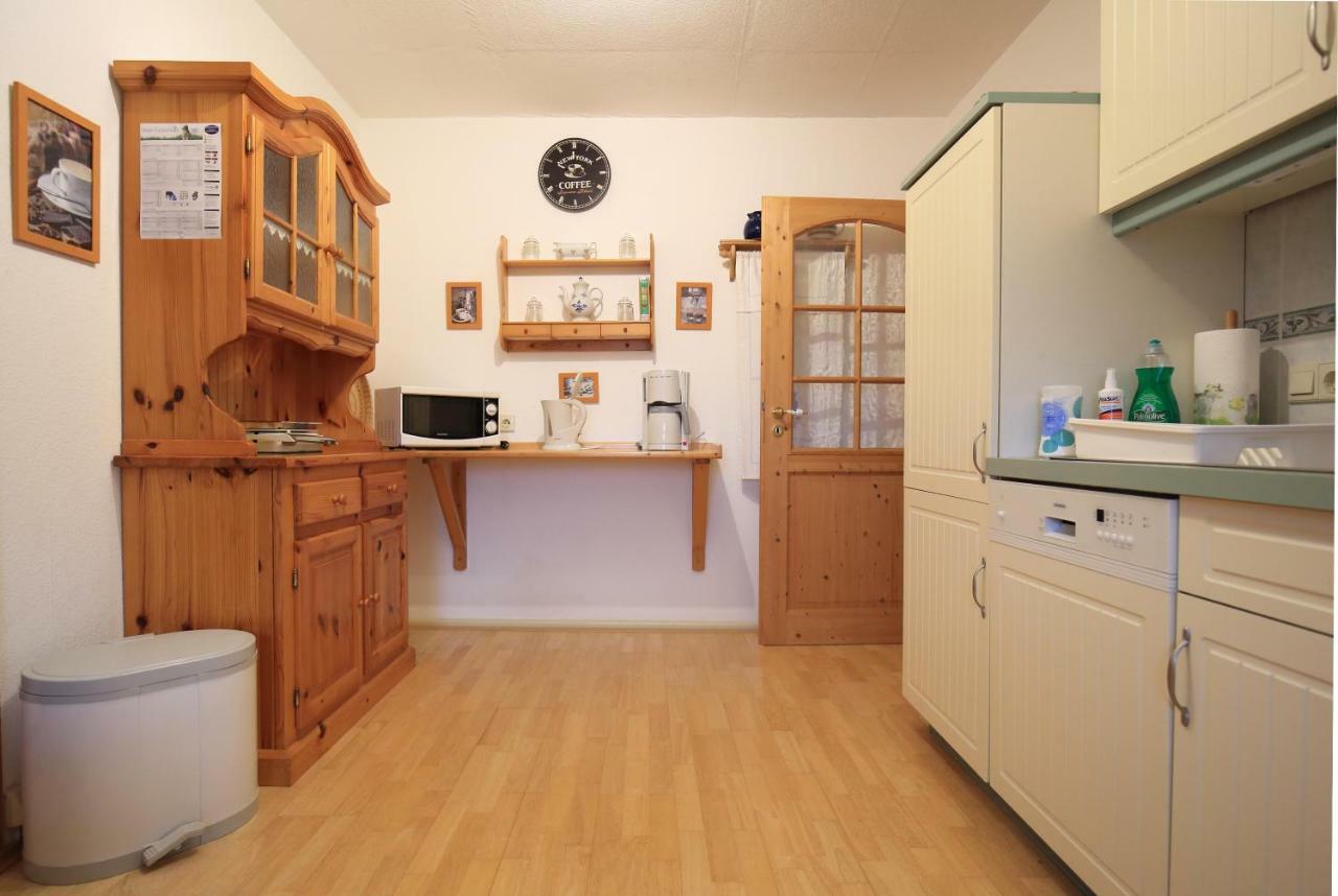 Ferienwohnung Thien Gross Niendorf  エクステリア 写真